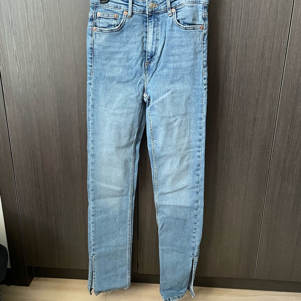 Zara Slit Jeans